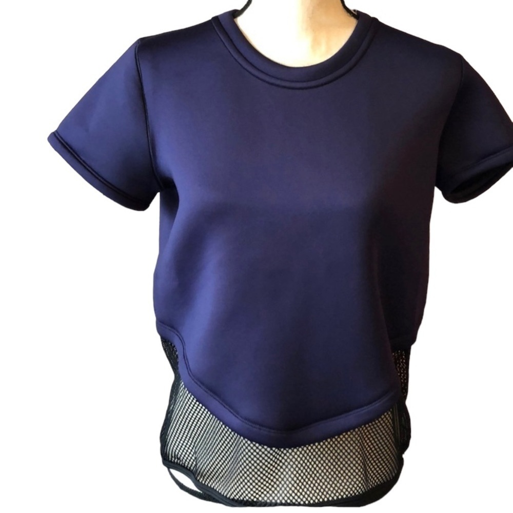 Under Armour Shirt Size Medium Workout Navy Blue With Mesh Trim NEW